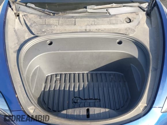 ✅ 2022 Tesla Model 3 Long Range • VIN: 5YJ3E1EB5NF152217 • Lot: 41444283. Listed on IAAI with 70,087 mi. Free auction sales archive from the USA and detailed vehicle history report at DreamBid. Image 10.