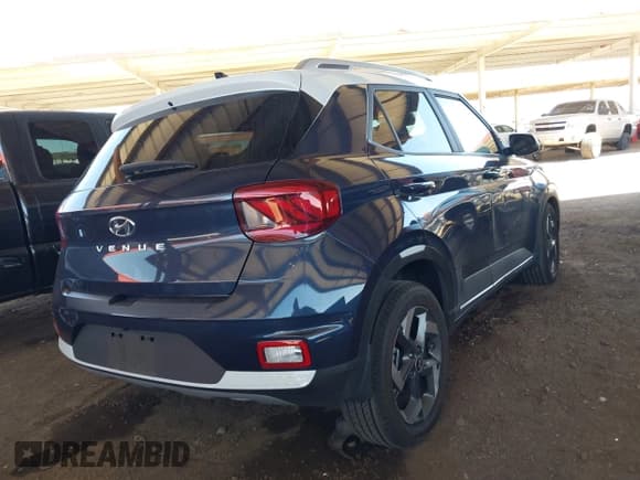 ✅ 2022 Hyundai Venue Limited • VIN: KMHRC8A38NU135423 • Lot: 42259343. Listed on IAAI with 38,644 mi. Free auction sales archive from the USA and detailed vehicle history report at DreamBid. Image 4.
