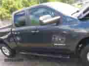 2019 Ram 1500 Tradesman z VIN 1C6SRFCT5KN597618, wystawiony jako IAAI lot #42243878 z przebiegiem 69 131 mil mil oraz . Historia ofert i sprzedaży dostępna na DreamBid. Obrazek 13.