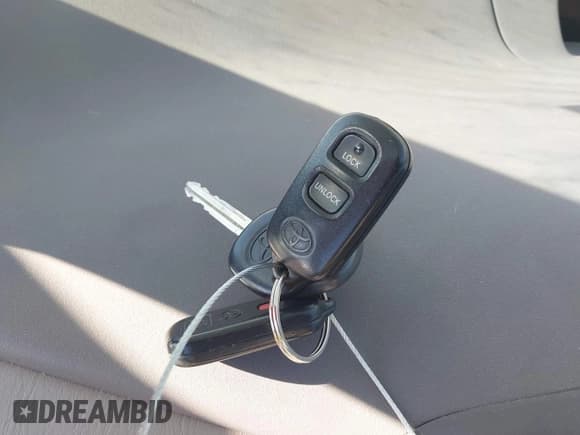 ✅ 2002 Toyota Prius • VIN: JT2BK18U720051491 • Lot: 43550373. Wystawiony na IAAI z przebiegiem 176 231 mil. Bezpłatny archiwum sprzedaży aukcyjnych z USA i szczegółowy raport historii pojazdu na DreamBid. Zdjęcie 11.