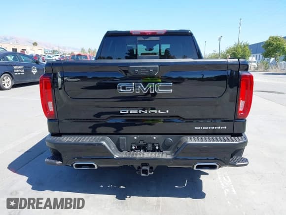 ✅ 2023 GMC Sierra 1500 Denali Ultimate • VIN: 1GTUUHEL4PZ257594 • Лот: 42408388. Опубликован ранее на IAAI с пробегом 37 249 миль. Бесплатный доступ к архиву аукционных продаж из США и подробный отчёт об истории автомобиля на DreamBid. Изображение 16.