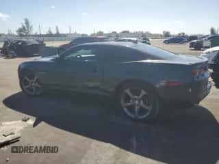 2013 Chevrolet Camaro LT с VIN 2G1FB1E36D9105725, выставлен на аукционе Copart как лот 90822225 с пробегом 264 489 миль миль и Чистый • Clean title. История ставок и продаж доступна на DreamBid. Изображение 2.