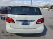 ✅ 2016 Mercedes-Benz B Electric Drive • VIN: WDDVP9AB3GJ009291 • Лот: 46248274. Опубликован ранее на Copart с пробегом 59 733 миль. Бесплатный доступ к архиву аукционных продаж из США и подробный отчёт об истории автомобиля на DreamBid. Изображение 6.