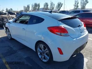 ✅ 2016 Hyundai Veloster • VIN: KMHTC6AD8GU291712 • Lot: 41329434. Wystawiony na IAAI z przebiegiem 175 039 mil. Bezpłatny archiwum sprzedaży aukcyjnych z USA i szczegółowy raport historii pojazdu na DreamBid. Zdjęcie 3.