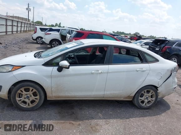 ✅ 2015 Ford Fiesta SE • VIN: 3FADP4BJ6FM198606 • Lot: 43130690. Listed on IAAI with 193,093 mi. Free auction sales archive from the USA and detailed vehicle history report at DreamBid. Image 14.