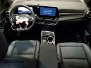 ✅ 2025 Chevrolet Equinox AWD LT • VIN: 3GNAXPEG7SL256910 • Lot: 65460035. Wystawiony na Copart z przebiegiem 1 232 mil. Bezpłatny archiwum sprzedaży aukcyjnych z USA i szczegółowy raport historii pojazdu na DreamBid. Zdjęcie 8.