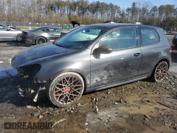 ✅ 2013 Volkswagen Golf GTI w/Conv & Sunroof • VIN: WVWFD7AJ8DW022538 • Lot: 42426085. Wystawiony na Copart z przebiegiem 67 856 mil. Bezpłatny archiwum sprzedaży aukcyjnych z USA i szczegółowy raport historii pojazdu na DreamBid. Zdjęcie 1.