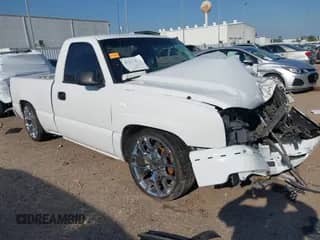 2007 Chevrolet Silverado 1500 Work Truck z VIN 3GCEC14X87G232717, wystawiony jako IAAI lot #41877432 z przebiegiem 217 366 mil mil oraz . Historia ofert i sprzedaży dostępna na DreamBid. Obrazek 1.