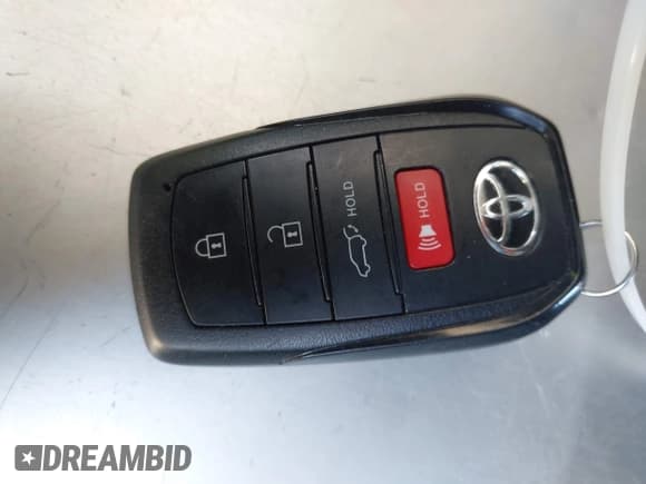 ✅ 2024 Toyota Prius LE • VIN: JTDACAAU0R3034244 • Lot: 42312682. Wystawiony na IAAI z przebiegiem 4 102 mil. Bezpłatny archiwum sprzedaży aukcyjnych z USA i szczegółowy raport historii pojazdu na DreamBid. Zdjęcie 11.