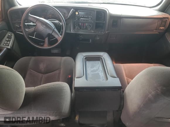 ✅ 2007 Chevrolet Silverado 1500 LS • VIN: 2GCEC13VX71106268 • Lot: 69798684. Listed on Copart with 246,318 mi. Free auction sales archive from the USA and detailed vehicle history report at DreamBid. Image 8.