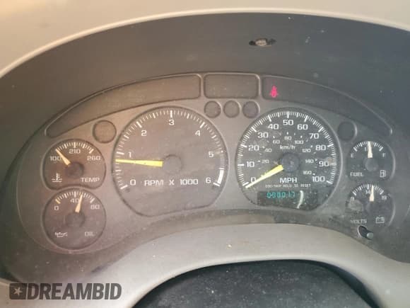 ✅ 2000 GMC Jimmy SLE • VIN: 1GKCS13WXY2357087 • Лот: 60999105. Опубликован ранее на Copart с пробегом 90 017 миль. Бесплатный доступ к архиву аукционных продаж из США и подробный отчёт об истории автомобиля на DreamBid. Изображение 9.