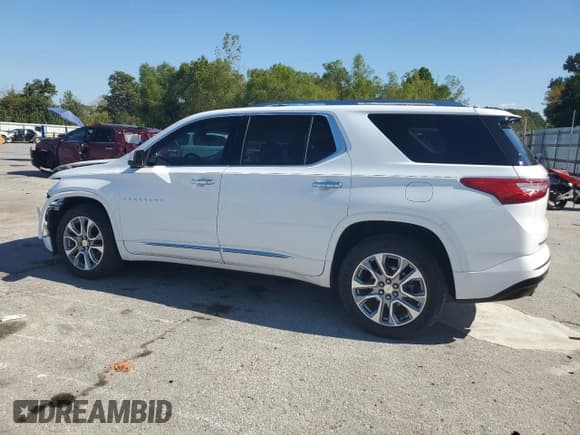 ✅ 2021 Chevrolet Traverse Premier • VIN: 1GNEVKKW2MJ227640 • Lot: 84262855. Wystawiony na Copart z przebiegiem 80 411 mil. Bezpłatny archiwum sprzedaży aukcyjnych z USA i szczegółowy raport historii pojazdu na DreamBid. Zdjęcie 2.