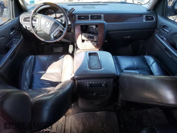 ✅ 2008 GMC Yukon Denali • VIN: 1GKFK63808J223058 • Lot: 85724215. Listed on Copart with 153,013 mi. Free auction sales archive from the USA and detailed vehicle history report at DreamBid. Image 8.