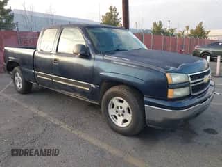 2006 Chevrolet Silverado 1500 LT1 с VIN 1GCEC19Z06Z212972, выставлен на аукционе IAAI как лот 41466439 с пробегом 165 764 миль миль и . История ставок и продаж доступна на DreamBid. Изображение 1.