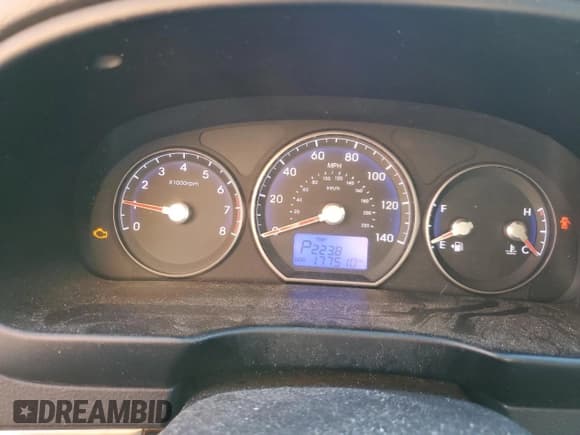 ✅ 2010 Hyundai Santa Fe GLS • VIN: 5NMSGDAB4AH346114 • Lot: 70397474. Listed on Copart with 177,510 mi. Free auction sales archive from the USA and detailed vehicle history report at DreamBid. Image 9.