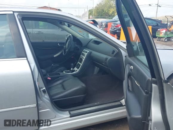 ✅ 2006 Infiniti G35 • VIN: JNKCV51E96M502186 • Lot: 43286142. Wystawiony na IAAI z przebiegiem Nie podano. Bezpłatny archiwum sprzedaży aukcyjnych z USA i szczegółowy raport historii pojazdu na DreamBid. Zdjęcie 5.