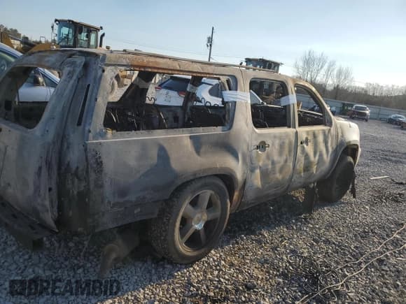 ✅ 2008 Chevrolet Suburban 2LT • VIN: 3GNFC16038G194438 • Lot: 46873265. Listed on Copart with Not provided. Free auction sales archive from the USA and detailed vehicle history report at DreamBid. Image 3.