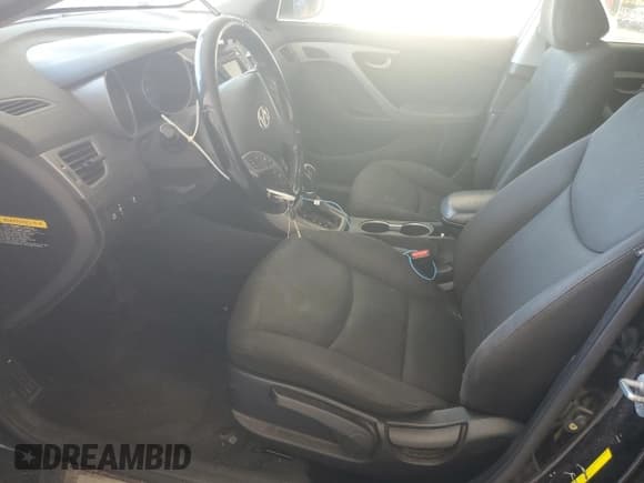 ✅ 2015 Hyundai Elantra Limited • VIN: KMHDH4AE9FU259594 • Lot: 90804405. Listed on Copart with 161,006 mi. Free auction sales archive from the USA and detailed vehicle history report at DreamBid. Image 7.