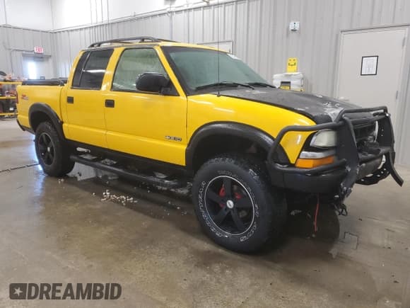 ✅ 2002 Chevrolet S-10 LS • VIN: 1GCDT13W32K235577 • Лот: 82347094. Опубликован ранее на Copart с пробегом 288 179 миль. Бесплатный доступ к архиву аукционных продаж из США и подробный отчёт об истории автомобиля на DreamBid. Изображение 4.