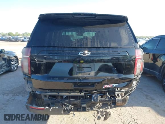 ✅ 2023 Chevrolet Tahoe RST • VIN: 1GNSCRKD3PR365659 • Lot: 41975472. Wystawiony na IAAI z przebiegiem 42 264 mil. Bezpłatny archiwum sprzedaży aukcyjnych z USA i szczegółowy raport historii pojazdu na DreamBid. Zdjęcie 6.