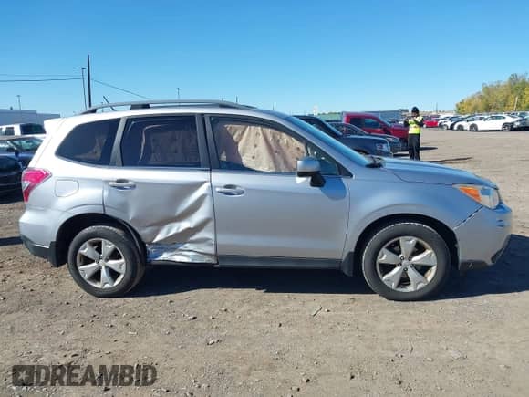 2015 Subaru Forester Limited с VIN JF2SJAHCXFH461714, выставлен на аукционе IAAI как лот 43475999 с пробегом 120 009 миль миль и . История ставок и продаж доступна на DreamBid. Изображение 13.