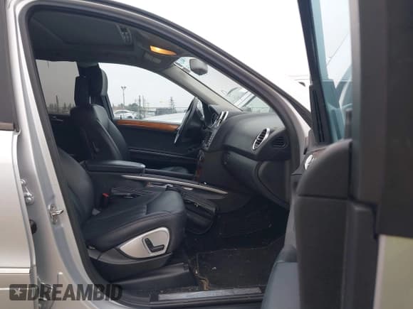 ✅ 2008 Mercedes-Benz M 350 • VIN: 4JGBB86E18A403751 • Лот: 43911652. Опубликован ранее на IAAI с пробегом 168 647 миль. Бесплатный доступ к архиву аукционных продаж из США и подробный отчёт об истории автомобиля на DreamBid. Изображение 5.