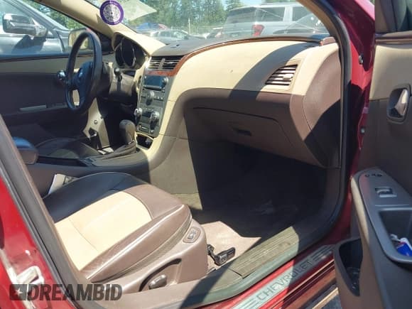 ✅ 2008 Chevrolet Malibu LTZ • VIN: 1G1ZK57708F176548 • Lot: 42853205. Listed on IAAI with 189,613 mi. Free auction sales archive from the USA and detailed vehicle history report at DreamBid. Image 5.