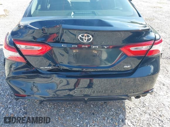 ✅ 2020 Toyota Camry SE • VIN: 4T1G11AK0LU501612 • Лот: 42241264. Опубликован ранее на IAAI с пробегом 147 066 миль. Бесплатный доступ к архиву аукционных продаж из США и подробный отчёт об истории автомобиля на DreamBid. Изображение 6.
