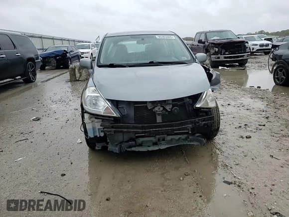 ✅ 2012 Nissan Versa S • VIN: 3N1BC1CP0CK209592 • Lot: 90385665. Wystawiony na Copart z przebiegiem 166 985 mil. Bezpłatny archiwum sprzedaży aukcyjnych z USA i szczegółowy raport historii pojazdu na DreamBid. Zdjęcie 13.