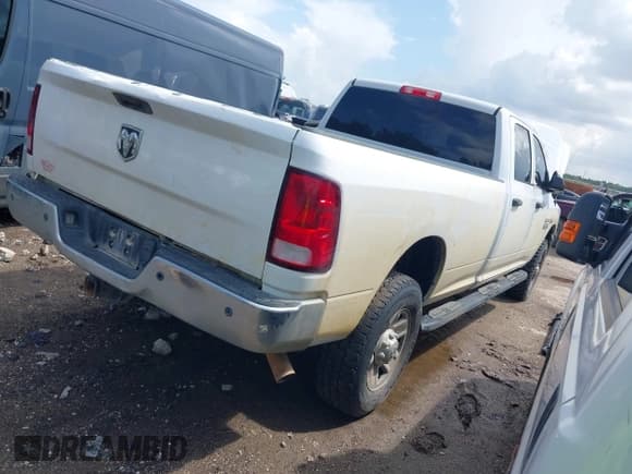 ✅ 2018 Ram 2500 Tradesman • VIN: 3C6UR5HJ5JG284053 • Лот: 42672148. Опубликован ранее на IAAI с пробегом 158 783 миль. Бесплатный доступ к архиву аукционных продаж из США и подробный отчёт об истории автомобиля на DreamBid. Изображение 4.