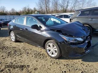 ✅ 2019 Chevrolet Cruze LT • VIN: 1G1BE5SM5K7145884 • Lot: 68672992. Wystawiony na Copart z przebiegiem 62 094 mil. Bezpłatny archiwum sprzedaży aukcyjnych z USA i szczegółowy raport historii pojazdu na DreamBid. Zdjęcie 4.