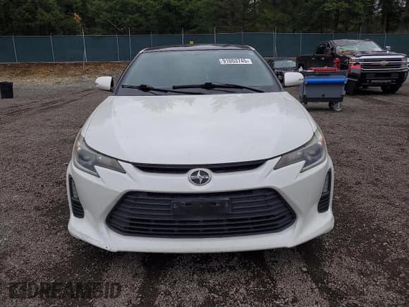 ✅ 2015 Scion tC • VIN: JTKJF5C75FJ009913 • Lot: 91053745. Listed on Copart with 124,933 mi. Free auction sales archive from the USA and detailed vehicle history report at DreamBid. Image 5.
