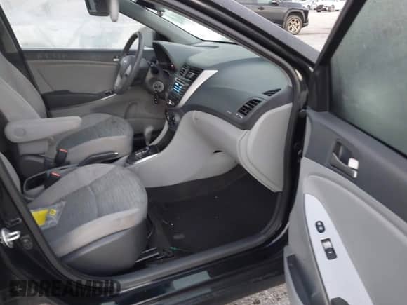 ✅ 2017 Hyundai Accent SE • VIN: KMHCT4AE5HU320677 • Lot: 43502118. Listed on IAAI with 75,760 mi. Free auction sales archive from the USA and detailed vehicle history report at DreamBid. Image 5.