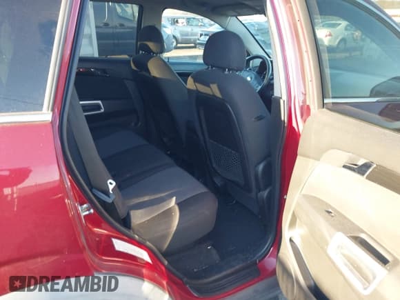 ✅ 2014 Chevrolet Captiva Sport LS • VIN: 3GNAL2EK2ES676572 • Lot: 41442166. Wystawiony na IAAI z przebiegiem 162 243 mil. Bezpłatny archiwum sprzedaży aukcyjnych z USA i szczegółowy raport historii pojazdu na DreamBid. Zdjęcie 8.