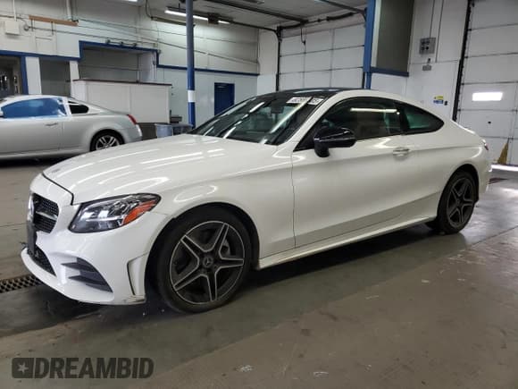 ✅ 2021 Mercedes-Benz C 300 • VIN: W1KWJ8EB2MG068562 • Лот: 82589505. Опубликован ранее на Copart с пробегом Не указан. Бесплатный доступ к архиву аукционных продаж из США и подробный отчёт об истории автомобиля на DreamBid. Изображение 1.