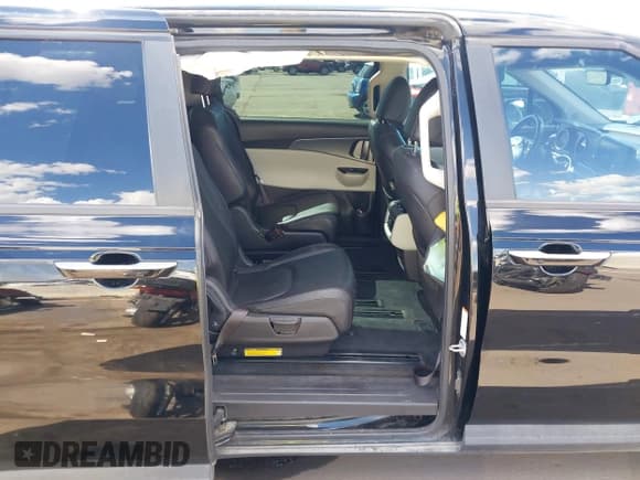 ✅ 2022 Kia Carnival LXS • VIN: KNDNB4H31N6121856 • Лот: 43150989. Опубликован ранее на IAAI с пробегом 93 191 миль. Бесплатный доступ к архиву аукционных продаж из США и подробный отчёт об истории автомобиля на DreamBid. Изображение 8.