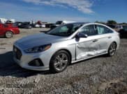 ✅ 2018 Hyundai Sonata Limited • VIN: 5NPE34AF8JH687322 • Lot: 64981152. Listed on Copart with 57,808 mi. Free auction sales archive from the USA and detailed vehicle history report at DreamBid. Image 2.