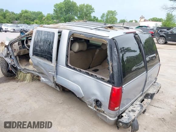 ✅ 2000 GMC Denali • VIN: 1GKEK13R6YR140162 • Lot: 42532005. Listed on IAAI with 213,050 mi. Free auction sales archive from the USA and detailed vehicle history report at DreamBid. Image 3.