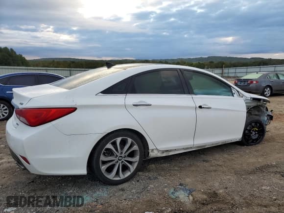 ✅ 2014 Hyundai Sonata Limited • VIN: 5NPEC4AB0EH865629 • Lot: 71375464. Wystawiony na Copart z przebiegiem 85 723 mil. Bezpłatny archiwum sprzedaży aukcyjnych z USA i szczegółowy raport historii pojazdu na DreamBid. Zdjęcie 3.