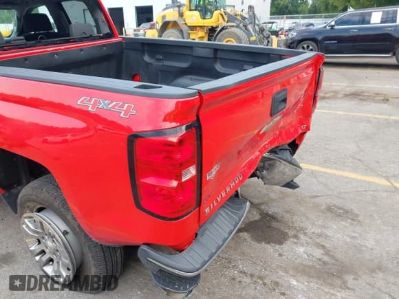 ✅ 2017 Chevrolet Silverado 1500 LT • VIN: 1GCVKREC1HZ120677 • Лот: 42999904. Опубликован ранее на IAAI с пробегом 72 548 миль. Бесплатный доступ к архиву аукционных продаж из США и подробный отчёт об истории автомобиля на DreamBid. Изображение 6.