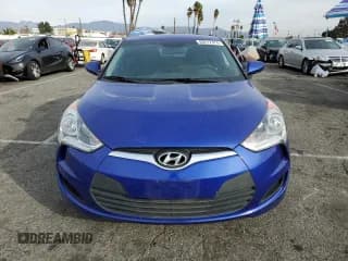 ✅ 2013 Hyundai Veloster w/Gray Int • VIN: KMHTC6AD9DU142088 • Lot: 83217374. Wystawiony na Copart z przebiegiem 83 328 mil. Bezpłatny archiwum sprzedaży aukcyjnych z USA i szczegółowy raport historii pojazdu na DreamBid. Zdjęcie 5.