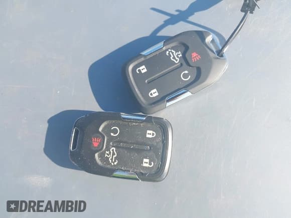 ✅ 2019 Chevrolet Silverado 1500 RST • VIN: 3GCUYEED9KG102561 • Lot: 43216999. Wystawiony na IAAI z przebiegiem 76 081 mil. Bezpłatny archiwum sprzedaży aukcyjnych z USA i szczegółowy raport historii pojazdu na DreamBid. Zdjęcie 11.