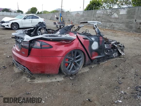 ✅ 2023 Tesla Model S Plaid • VIN: 5YJSA1E65PF525771 • Лот: 54686595. Опубликован ранее на Copart с пробегом Не указан. Бесплатный доступ к архиву аукционных продаж из США и подробный отчёт об истории автомобиля на DreamBid. Изображение 3.