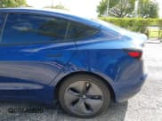 ✅ 2022 Tesla Model 3 • VIN: 5YJ3E1EA7NF189941 • Lot: 43455997. Wystawiony na IAAI z przebiegiem 30 876 mil. Bezpłatny archiwum sprzedaży aukcyjnych z USA i szczegółowy raport historii pojazdu na DreamBid. Zdjęcie 6.