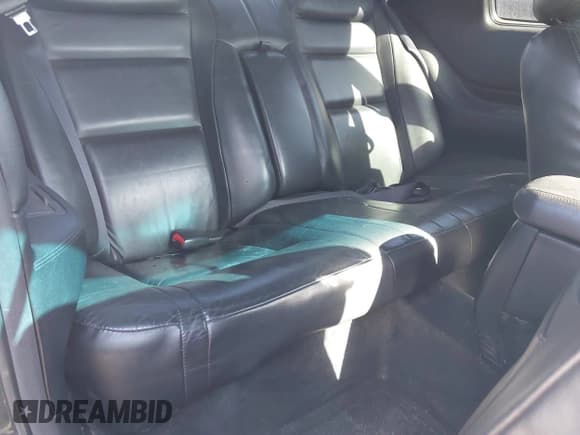 ✅ 1999 Cadillac Eldorado • VIN: 1G6EL12Y4XU610656 • Lot: 43347900. Wystawiony na IAAI z przebiegiem 128 394 mil. Bezpłatny archiwum sprzedaży aukcyjnych z USA i szczegółowy raport historii pojazdu na DreamBid. Zdjęcie 8.