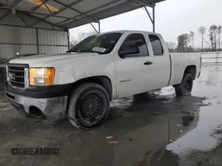 ✅ 2011 GMC Sierra 1500 Work Truck • VIN: 1GTR2TEA8BZ325238 • Лот: 45245035. Опубликован ранее на Copart с пробегом 243 467 миль. Бесплатный доступ к архиву аукционных продаж из США и подробный отчёт об истории автомобиля на DreamBid. Изображение 1.