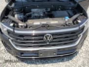 ✅ 2024 Volkswagen Atlas SEL Premium R-Line • VIN: 1V2FE2CA2RC215045 • Лот: 60539155. Опубликован ранее на Copart с пробегом 21 766 миль. Бесплатный доступ к архиву аукционных продаж из США и подробный отчёт об истории автомобиля на DreamBid. Изображение 12.