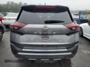 ✅ 2023 Nissan Rogue SL • VIN: 5N1BT3CB6PC839153 • Lot: 81627665. Wystawiony na Copart z przebiegiem 94 149 mil. Bezpłatny archiwum sprzedaży aukcyjnych z USA i szczegółowy raport historii pojazdu na DreamBid. Zdjęcie 6.