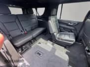 ✅ 2022 Chevrolet Suburban LT • VIN: 1GNSKCKD8NR102970 • Лот: 92724845. Опубликован ранее на Copart с пробегом 195 759 миль. Бесплатный доступ к архиву аукционных продаж из США и подробный отчёт об истории автомобиля на DreamBid. Изображение 9.