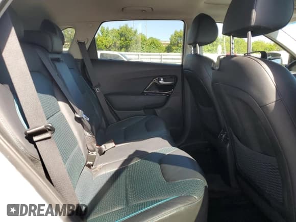 ✅ 2019 Kia Niro EX Premium • VIN: KNDCE3LG3K5006082 • Lot: 90222005. Wystawiony na Copart z przebiegiem 66 411 mil. Bezpłatny archiwum sprzedaży aukcyjnych z USA i szczegółowy raport historii pojazdu na DreamBid. Zdjęcie 11.